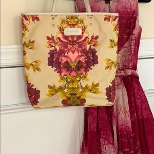 Isabella Fiore Summer Tote 🌺